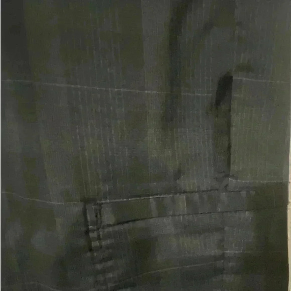 Greg Norman Black Plaid Size 38 Shorts. - Picture 2 of 5